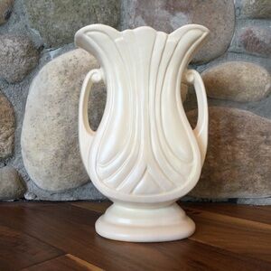 Vintage Hull Cream Art Deco Harp Handled Vase